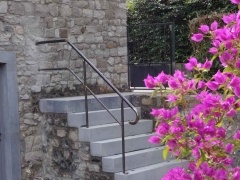 gite-du-prieure-escalier